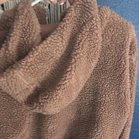 Fabletics Fuzzy Teddy Bear Hoodie Jacket -FREE SHIPPING - Picture 5 of 5